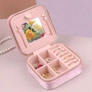 NEW Pink Velvet Travel Jewelry Box +